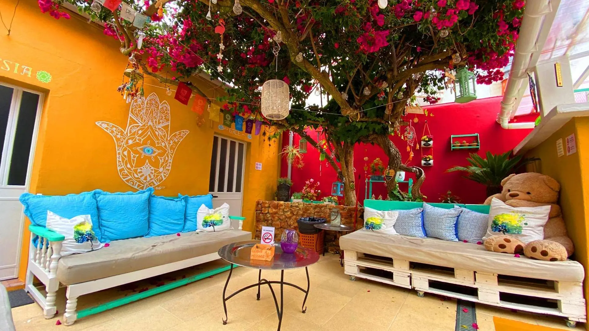 Orange Terrace Hostel Albufeira