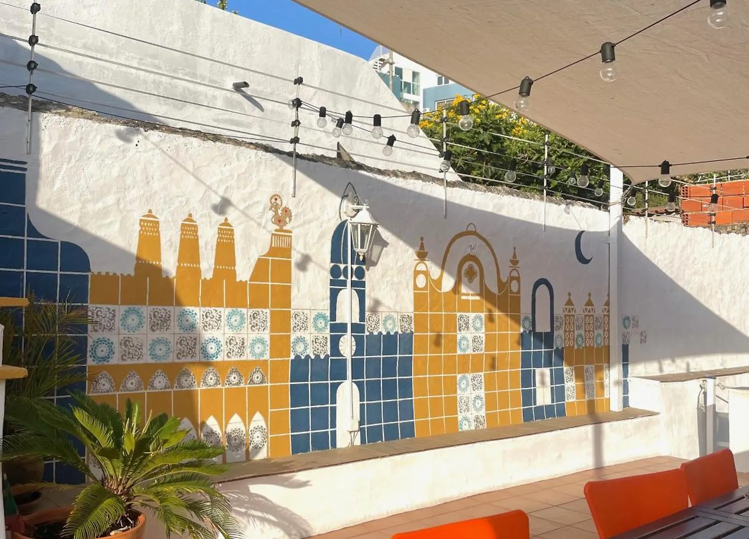 Orange Terrace Hostel Albufeira
