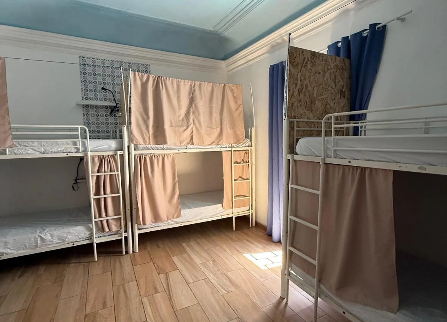 Orange Terrace Hostel Albufeira