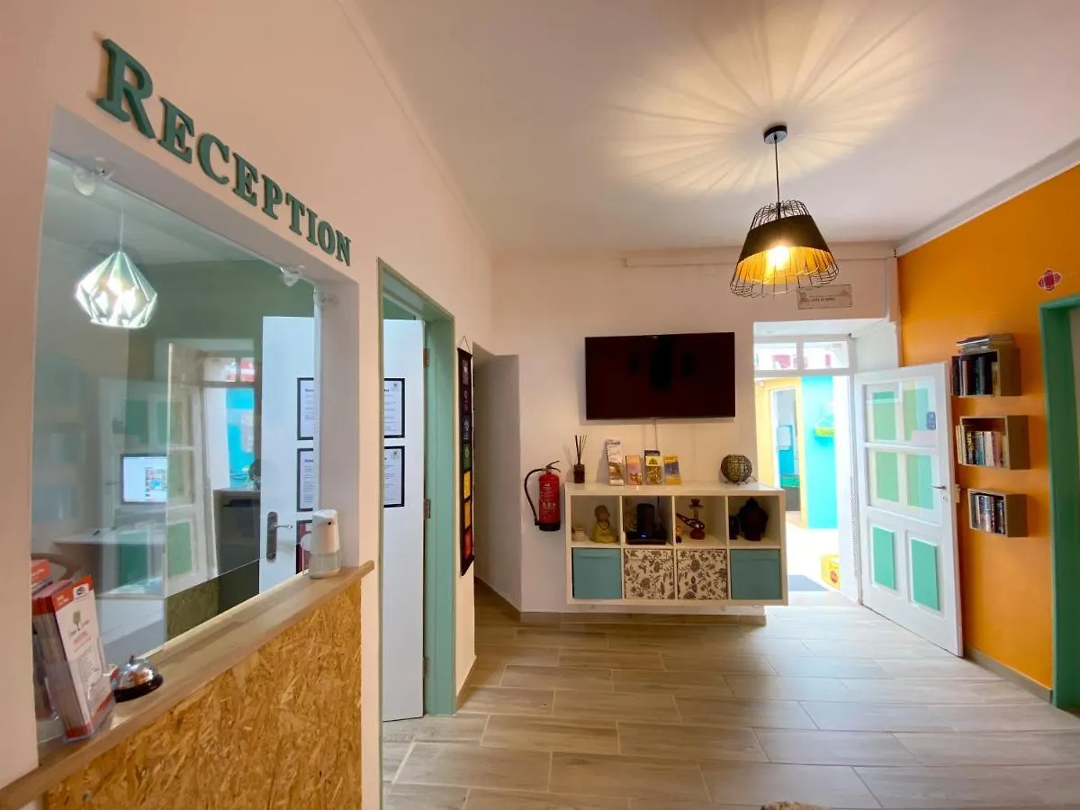 אלבופיירה Orange Terrace Hostel